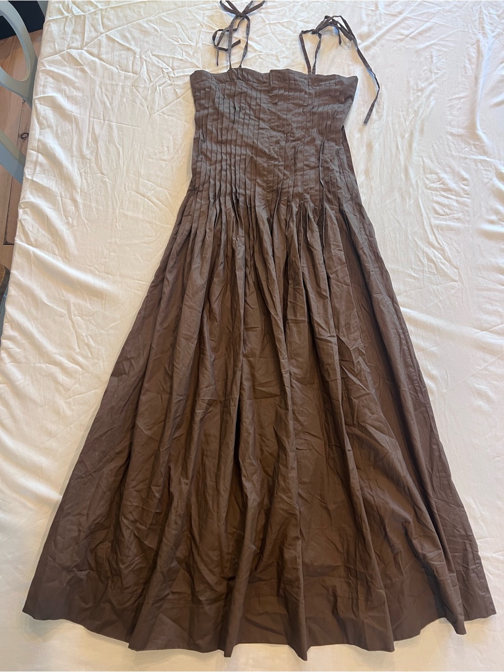 Moon River Brown Maxi Dress with Tie Straps Small Pleated Fir and Flare